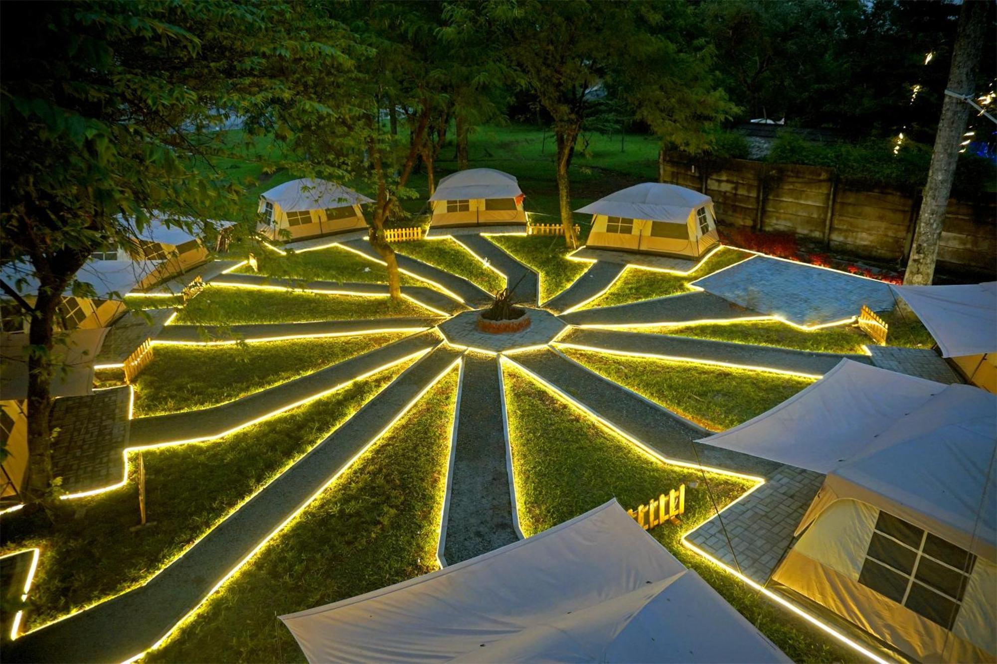 Harris Hotel Sentul City Bogor Eksteriør billede