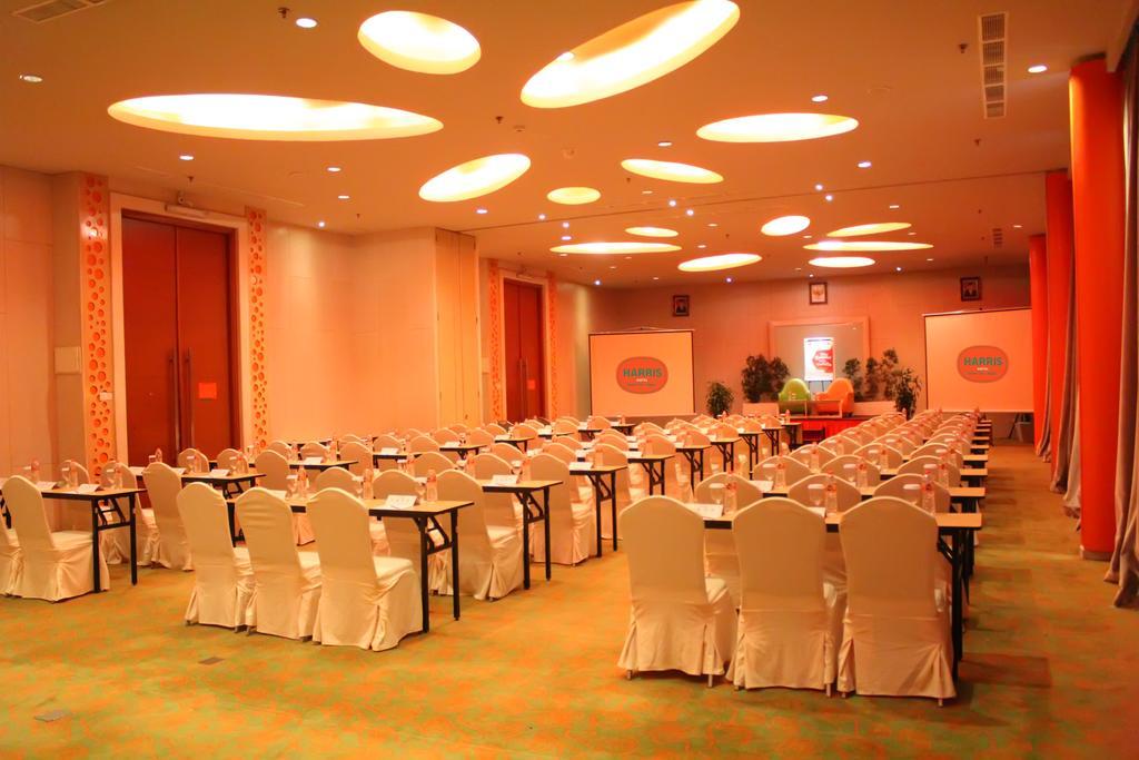 Harris Hotel Sentul City Bogor Eksteriør billede