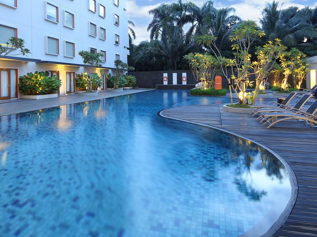 Harris Hotel Sentul City Bogor Eksteriør billede