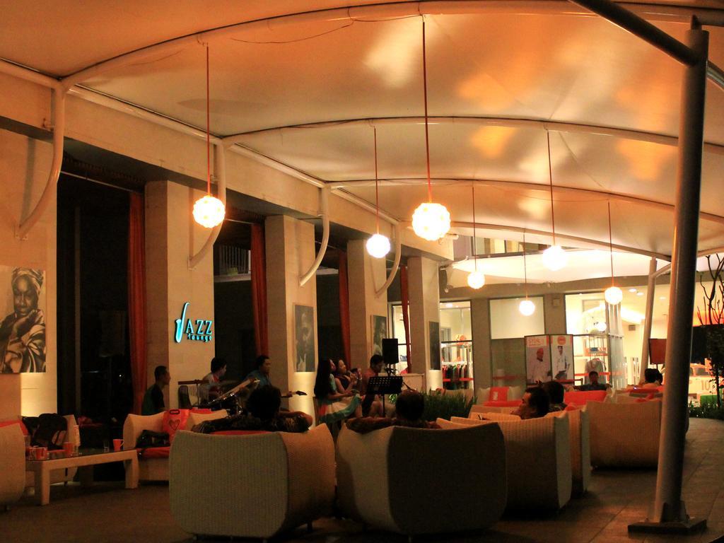 Harris Hotel Sentul City Bogor Eksteriør billede